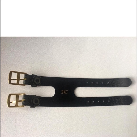 ❗️ SOLD ❗️ Chanel COCO Leather Cuff Bracelet - New Cond. w/original box - Rare! - Picture 10 of 12